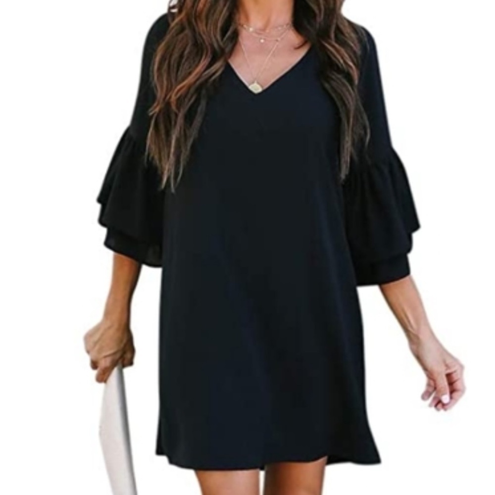 Belongsci  Black V-Neck Dress
